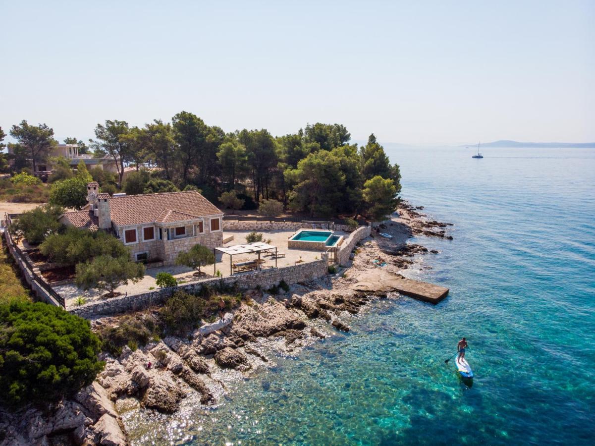 Villa Rudini With Heated Pool Okrug Gornji Eksteriør billede