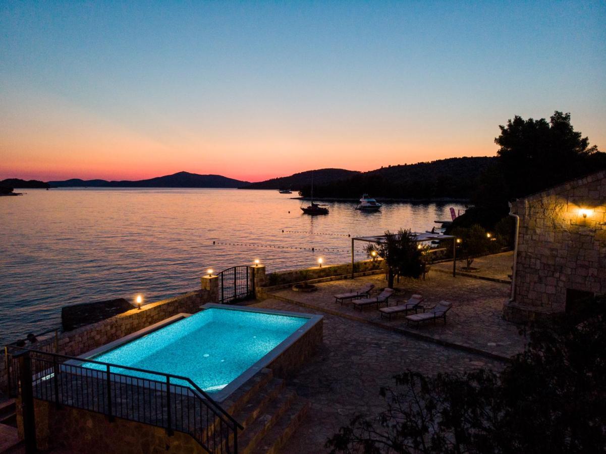 Villa Rudini With Heated Pool Okrug Gornji Eksteriør billede