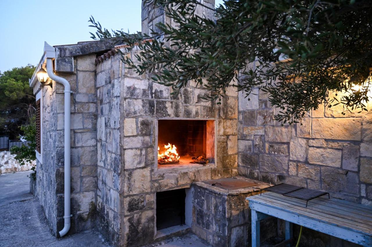 Villa Rudini With Heated Pool Okrug Gornji Eksteriør billede