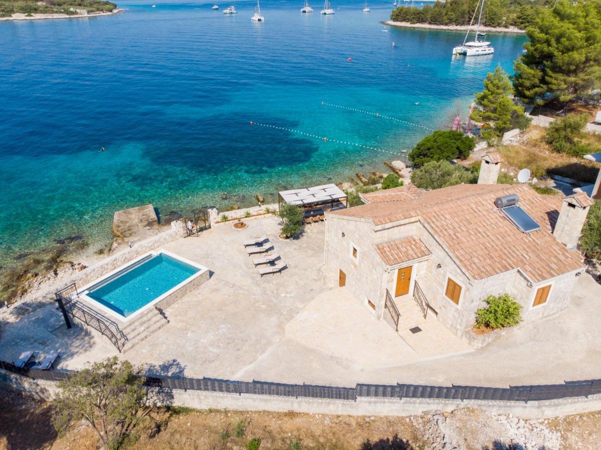 Villa Rudini With Heated Pool Okrug Gornji Eksteriør billede