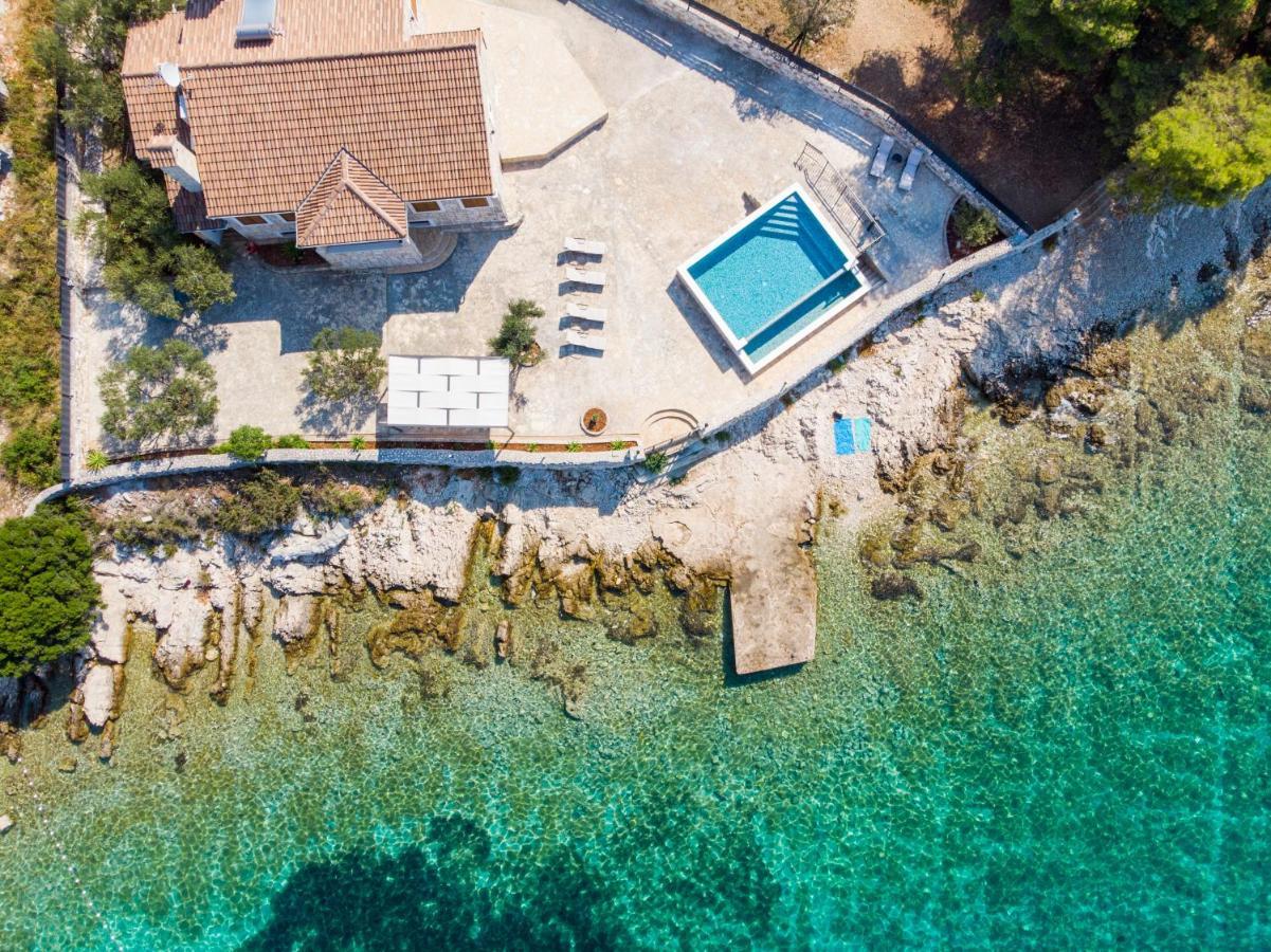 Villa Rudini With Heated Pool Okrug Gornji Eksteriør billede